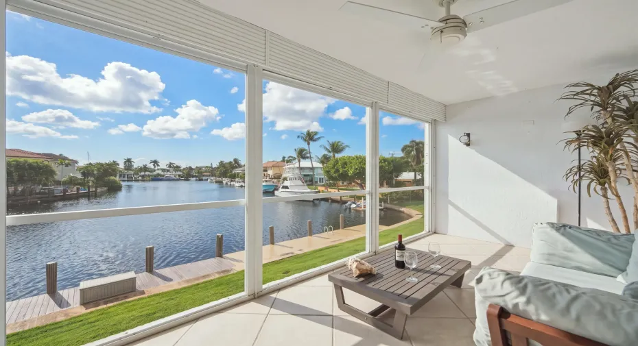 Glorious Canal View
