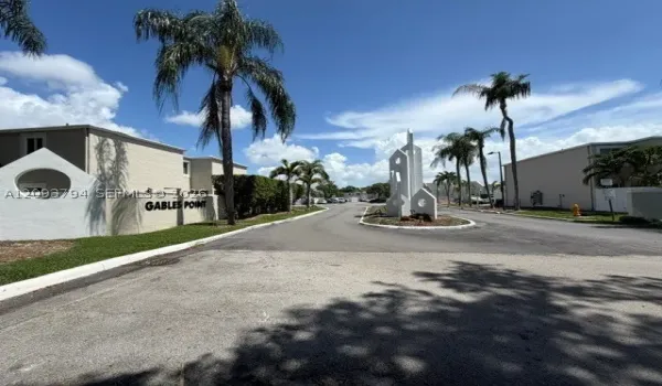 COMMUNITY ENTRANCE