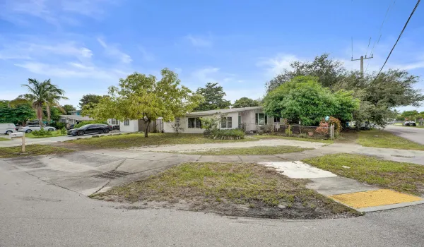 Large corner lot