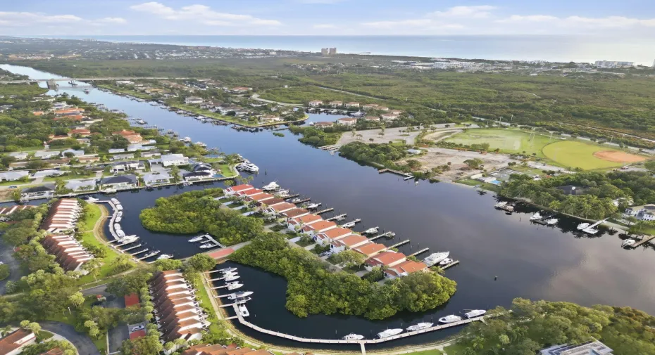 16-web-or-mls-13348_Mangrove_Isle_Drive_
