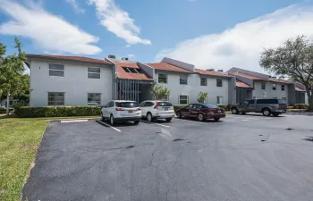 20230917-6550 S Oriole Blvd 202-0003