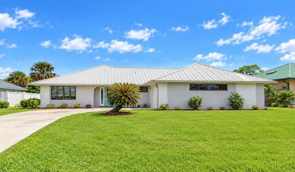 exterior front Coral reef