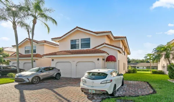 001-8682VaReale-BocaRaton-FL-33496-SMALL