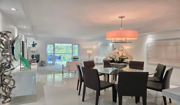 Gorgeous living area