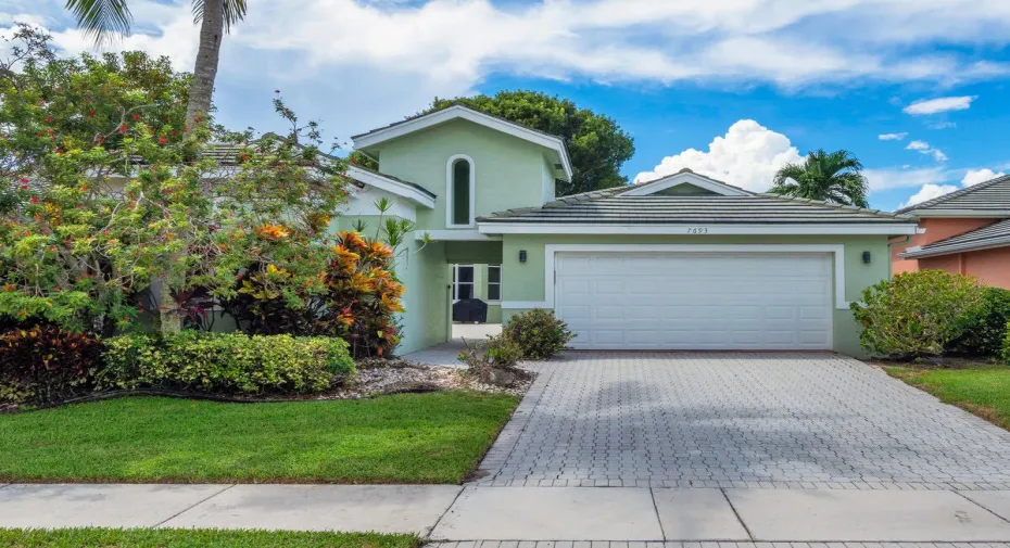1 Exterior Front (1)
