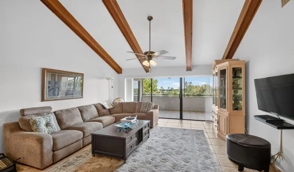 Living Rm