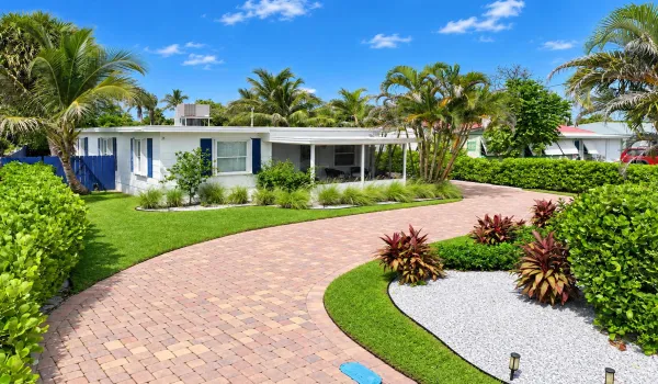 307 Granada St 010