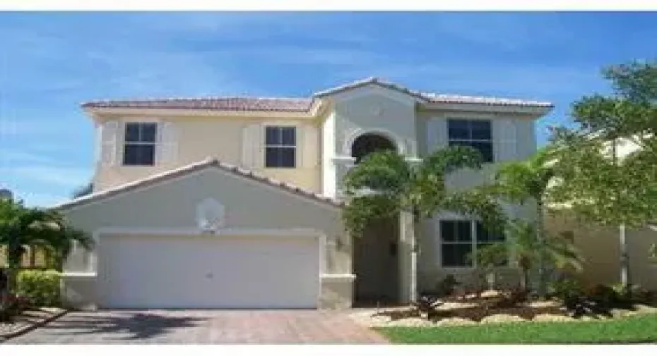 PRESTON FRONT OF HOUSE 1