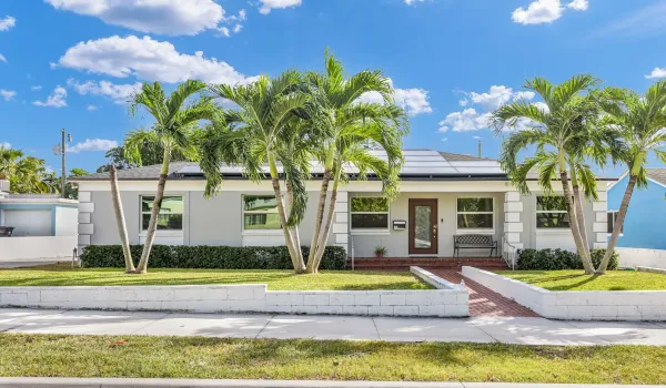 916 31st St West Palm Beach -1