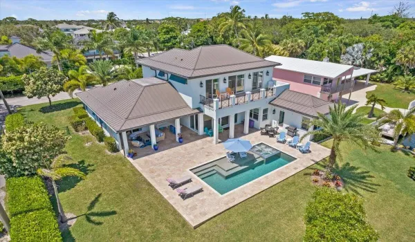 Welcome to Paradise!