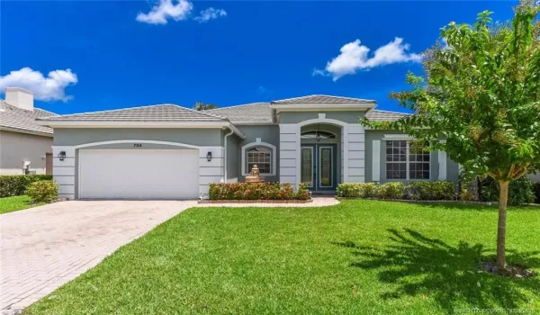 704 SW Myakka River Terrace