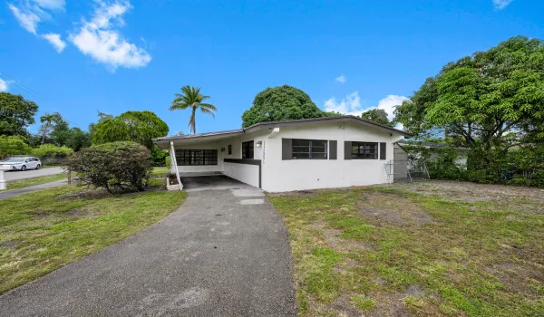17551 NE 5th Ave North Miami 00001