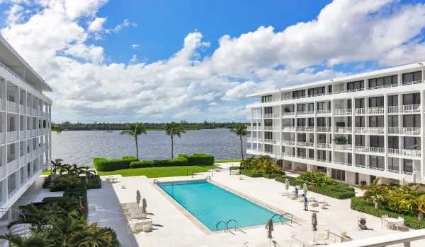 Intracoastal views/lap pool