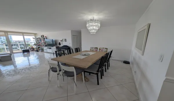 PXL_20260525_195922079