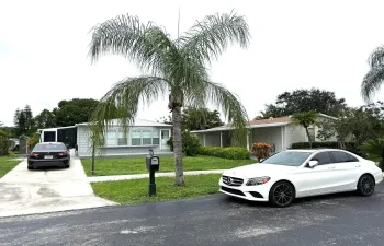 3319- Front of the House