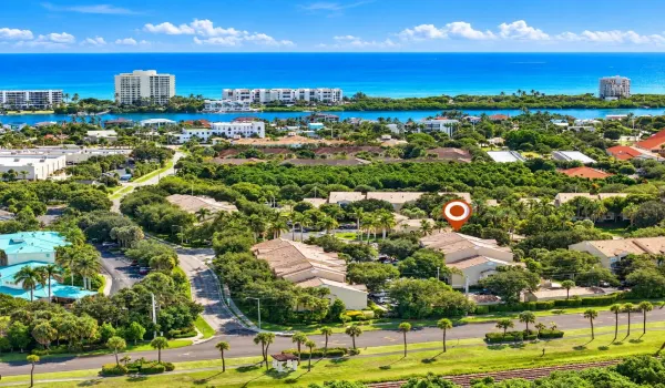 278 Village Blvd 8306