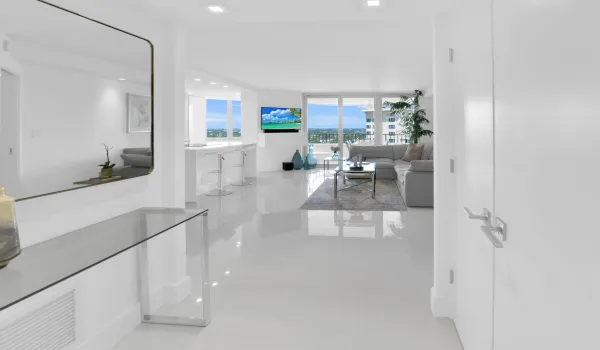 Foyer/entrance