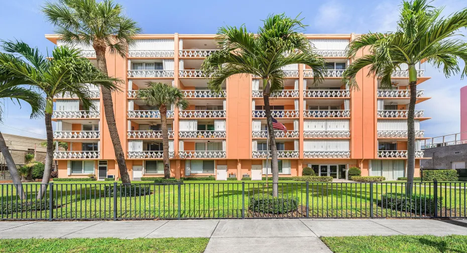 001-15SouthGolfviewRoad-206-LakeWorthBea