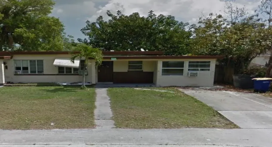 618 S 6th St.