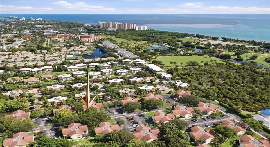 Private Deeded Walkway to the Beach