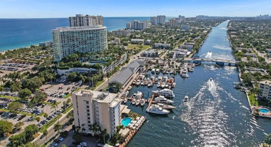 Plaza Oceanside pic 10