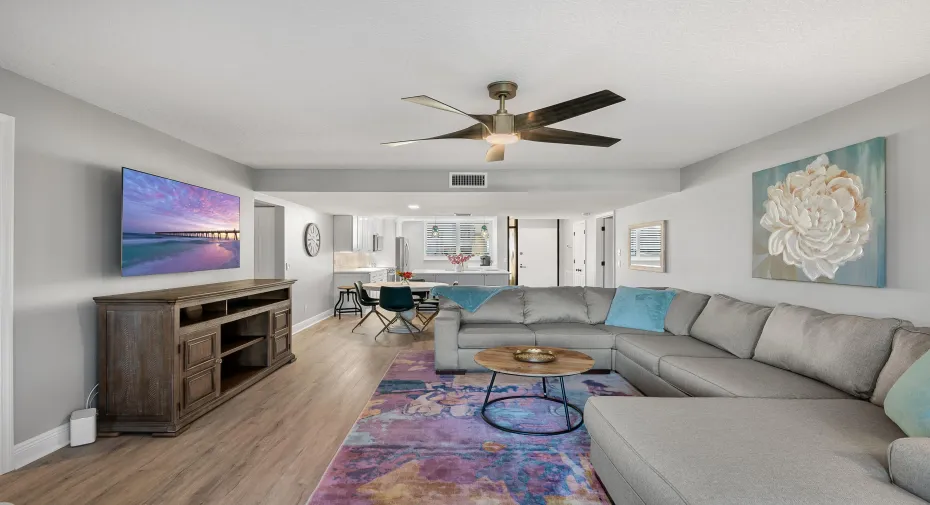 1825-Tarpon-Ln-9E-012