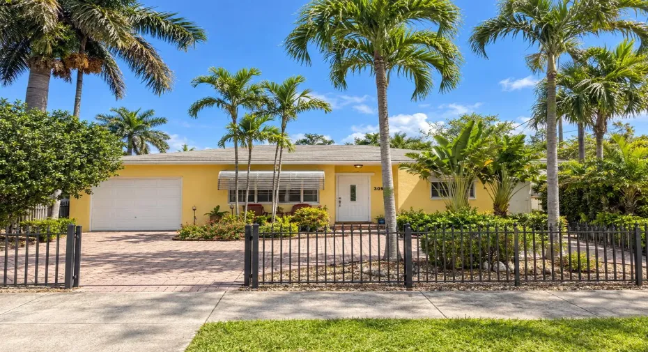 Sunny Tropical Home Exterior
