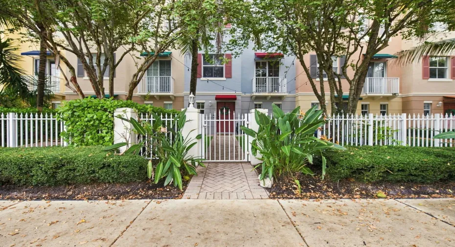 4-web-or-mls-506-ne-7th-ave-1