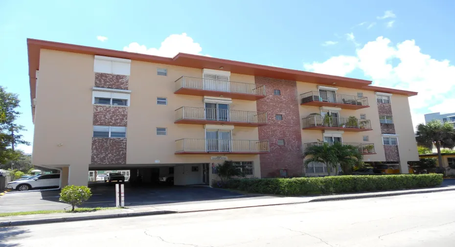 BUILDING