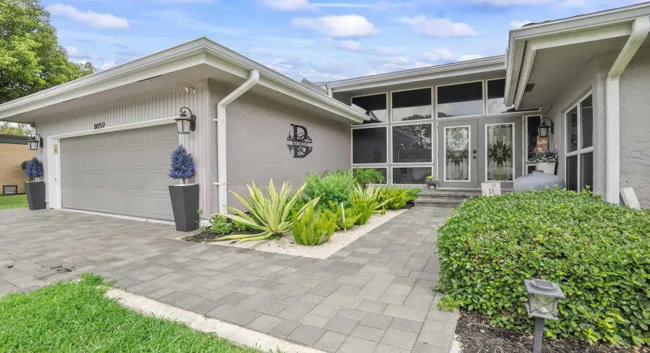 8059 Buttonwood Cir_002