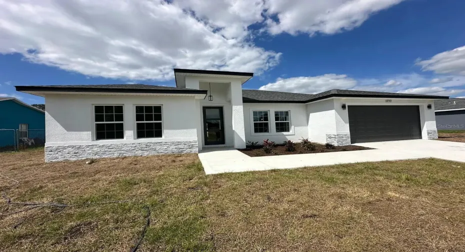 01_Front_Exterior