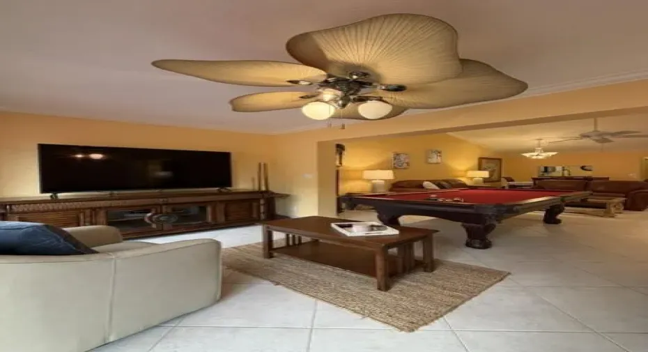 FLORIDA ROOM