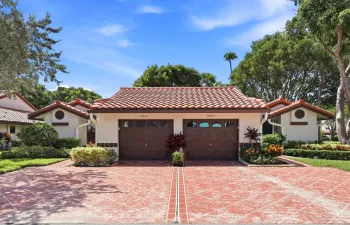 3-002_F8_6013 Sunny Pointe Cir