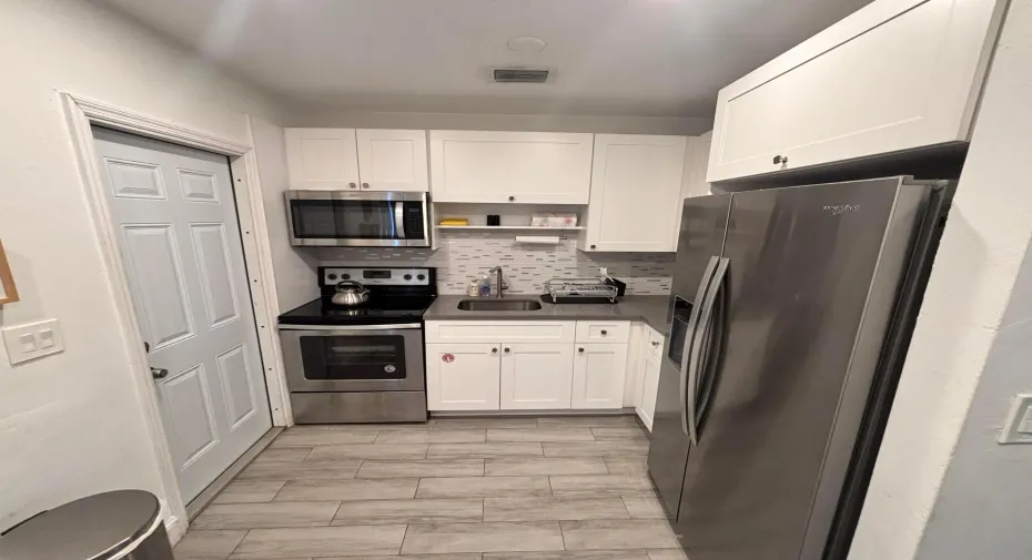 Kitchen Unit 2