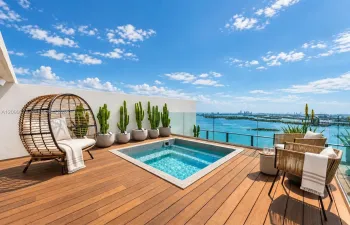 Rare Private Rooftop Jacuzzi with Panoramic Biscayne Bay Views