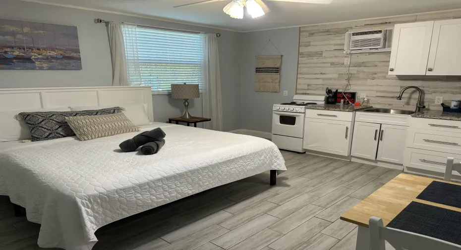 1258 Beach - Unit 9 - 10