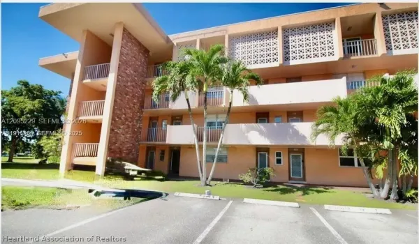 Entrada al edificio