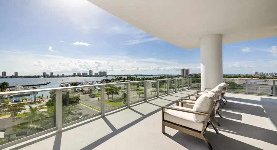 Wrap-around Balcony