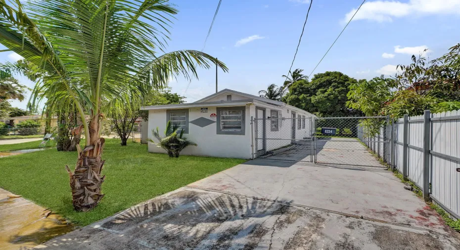 77-web-or-mls-DSC03931 (2)