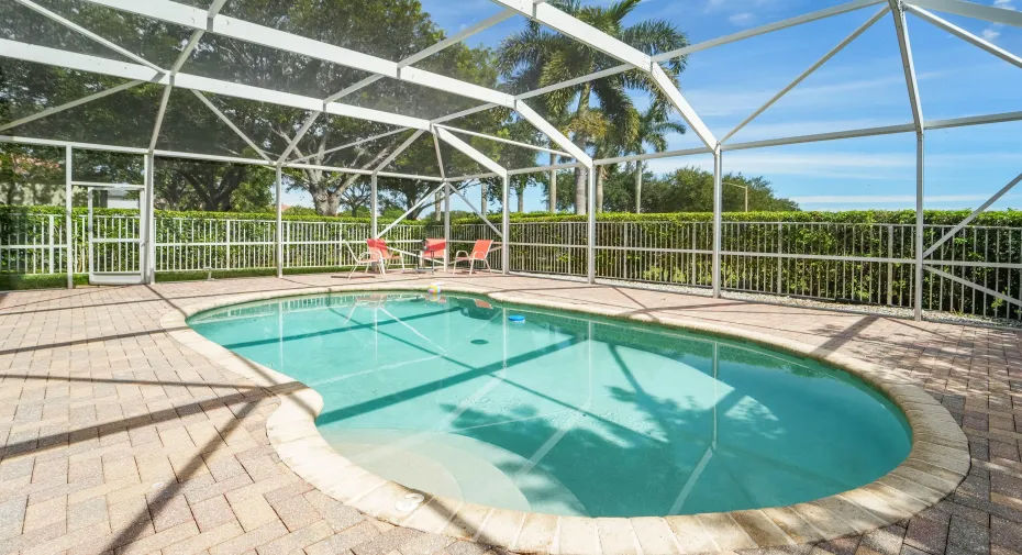 672 Gazetta Way-1