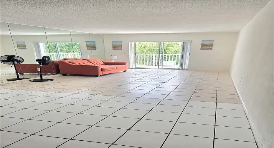 Large & bright living area