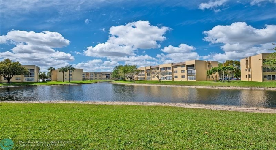 Beautifully landscaped with Lake views