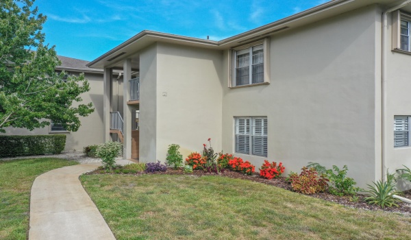 12 Lake Vista Trail Unit 101, Port Saint Lucie, Florida 34952, 2 Bedrooms Bedrooms, ,2 BathroomsBathrooms,Condominium,For Sale,Lake Vista,1,RX-10902105