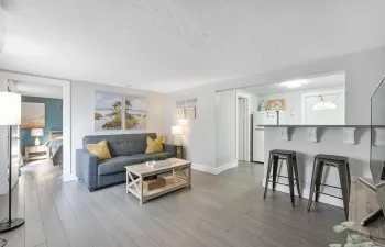 551 SW 13th Ave #3