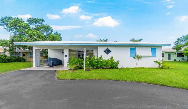 3201 Abbott Lane, Hollywood, Florida 33021, 2 Bedrooms Bedrooms, ,1 BathroomBathrooms,Single Family,For Sale,Abbott,RX-10918998