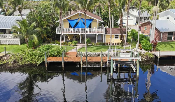 1_boatlift