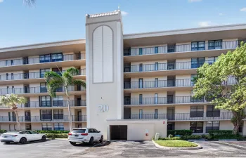 A Gated Waterfront Coastal Community