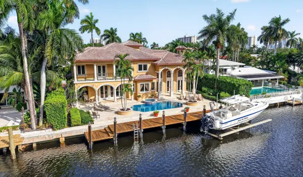 161_Aerial_Rear_Exterior_and_Dock