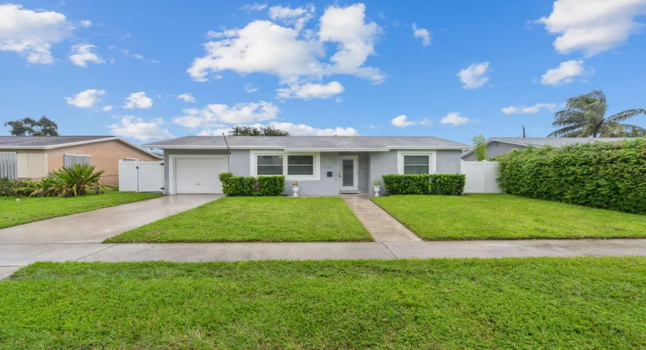 1-web-or-mls-7541 Hope St, Hollywood, FL
