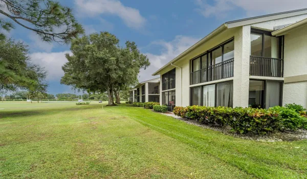 12910 Briarlake drive-202 o-9
